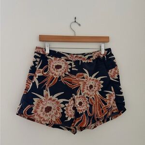 Patagonia Men’s Floral Baggies Shorts Blue Medium